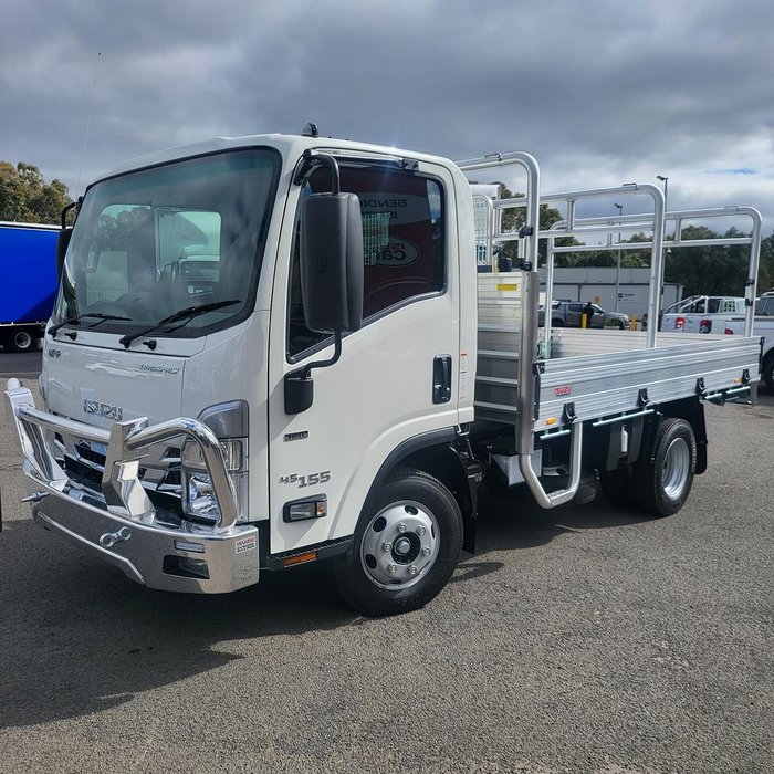 2025 Isuzu Npr 45/55-155 Amt Swb Tradepack
