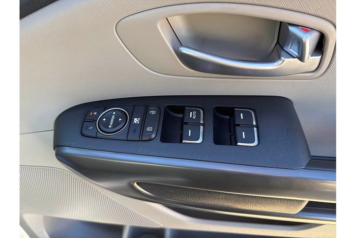 2019 Kia Carnival S