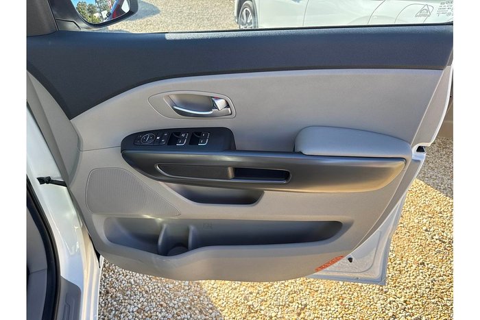 2019 Kia Carnival S