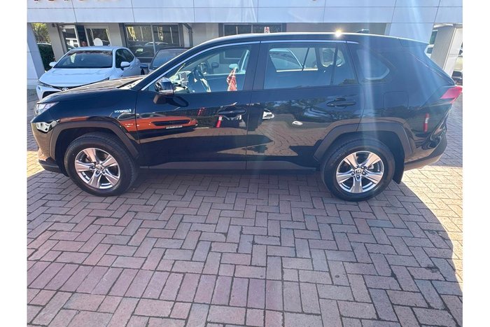 2023 Toyota RAV4 GX