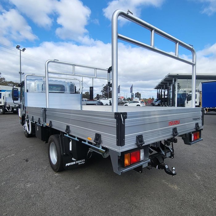 2025 Isuzu Npr 45-155 Amt Mwb Tradepack Premium TRADEPACK PREMIUM