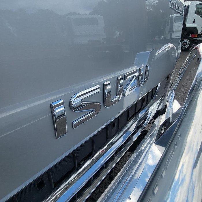 2025 Isuzu Npr 45-155 Amt Mwb Tradepack Premium TRADEPACK PREMIUM