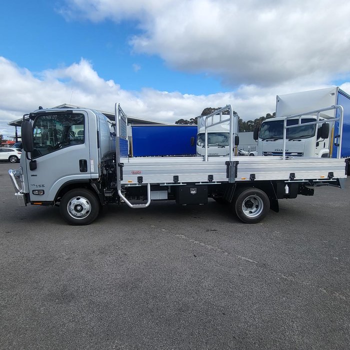 2025 Isuzu Npr 45-155 Amt Mwb Tradepack Premium TRADEPACK PREMIUM