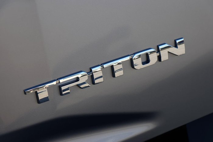 2024 Mitsubishi Triton GLX