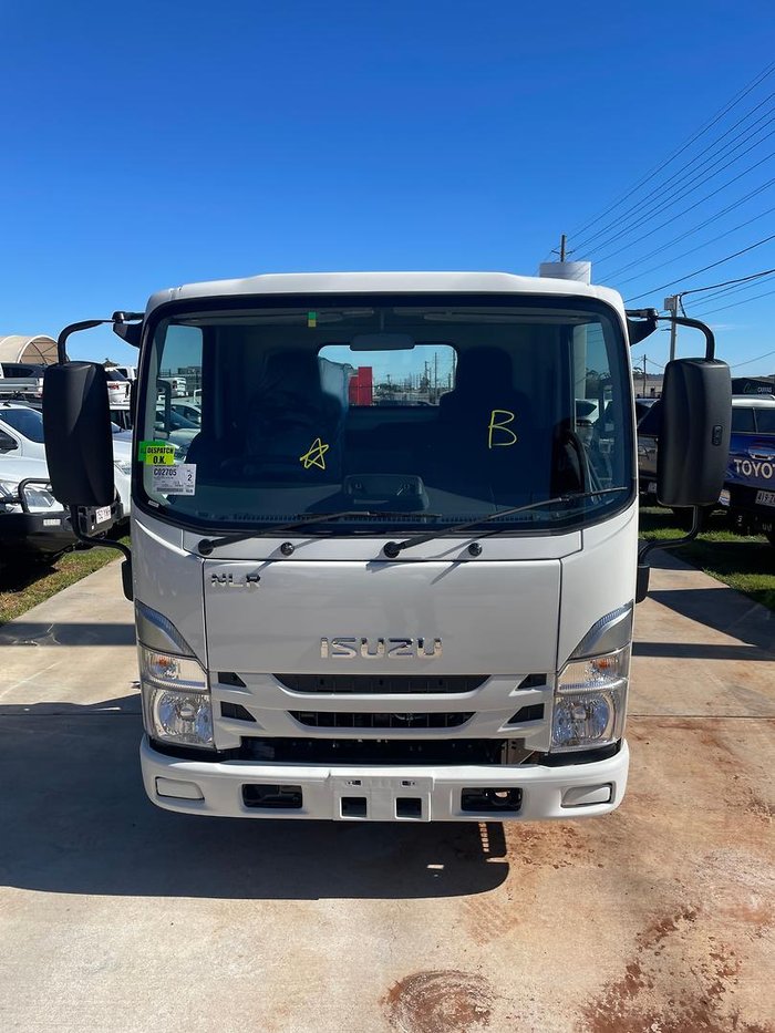 2025 Isuzu Nlr 45-150