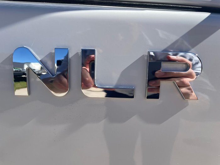 2025 Isuzu Nlr 45-150 AMT SWB