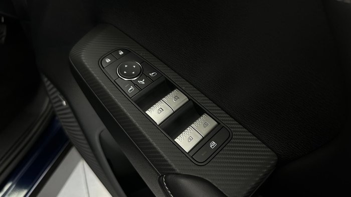2025 Mitsubishi Outlander Exceed