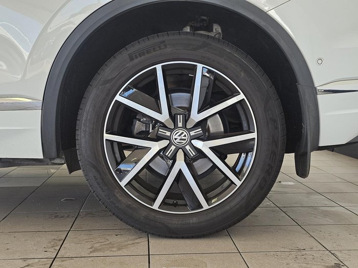 2019 Volkswagen Touareg 190TDI Launch Edition