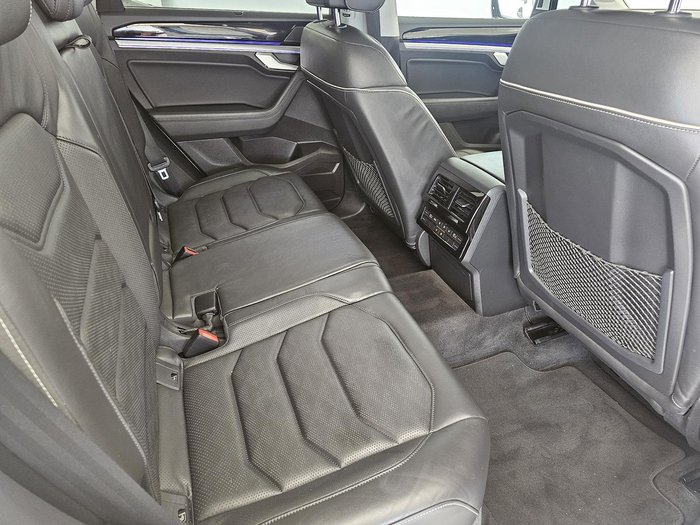 2019 Volkswagen Touareg 190TDI Launch Edition