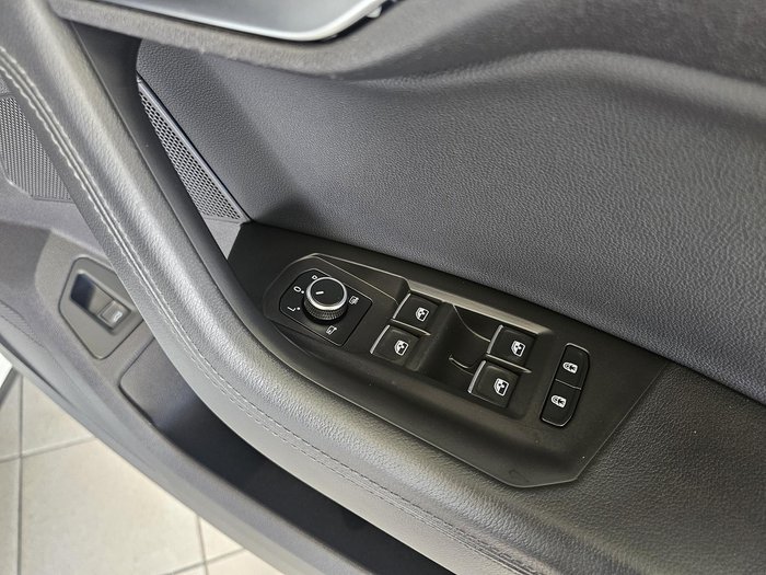 2019 Volkswagen Touareg 190TDI Launch Edition