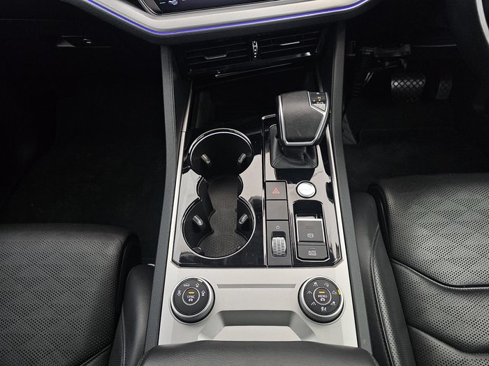 2019 Volkswagen Touareg 190TDI Launch Edition
