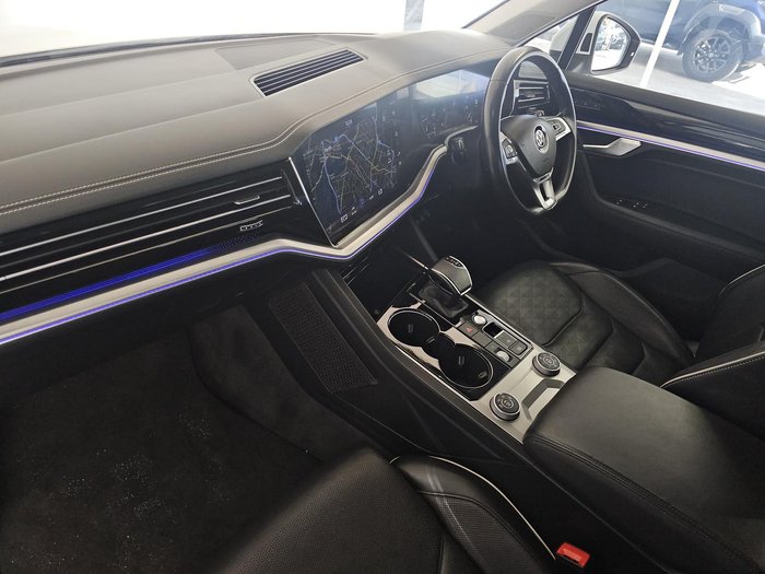 2019 Volkswagen Touareg 190TDI Launch Edition