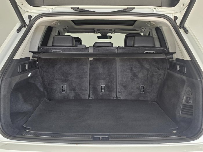 2019 Volkswagen Touareg 190TDI Launch Edition