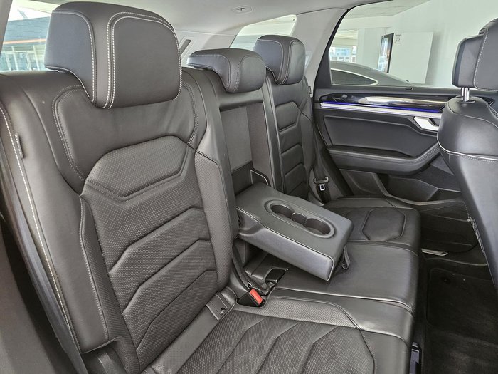2019 Volkswagen Touareg 190TDI Launch Edition