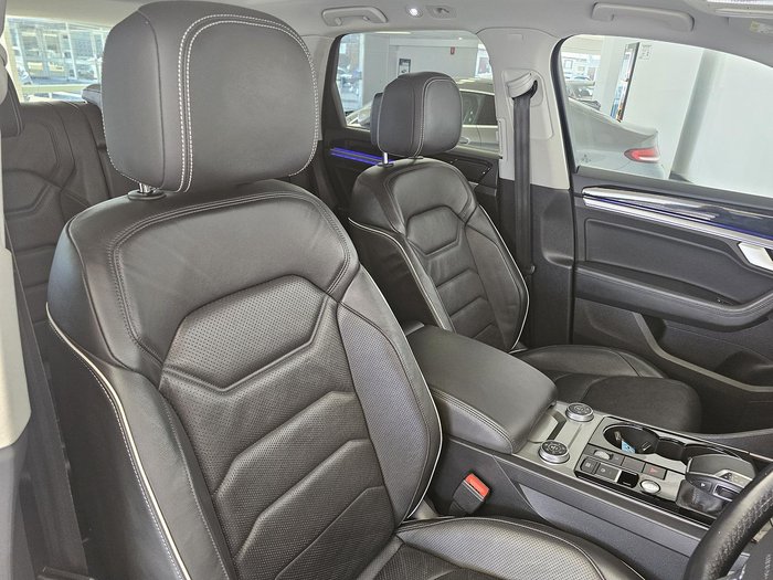 2019 Volkswagen Touareg 190TDI Launch Edition