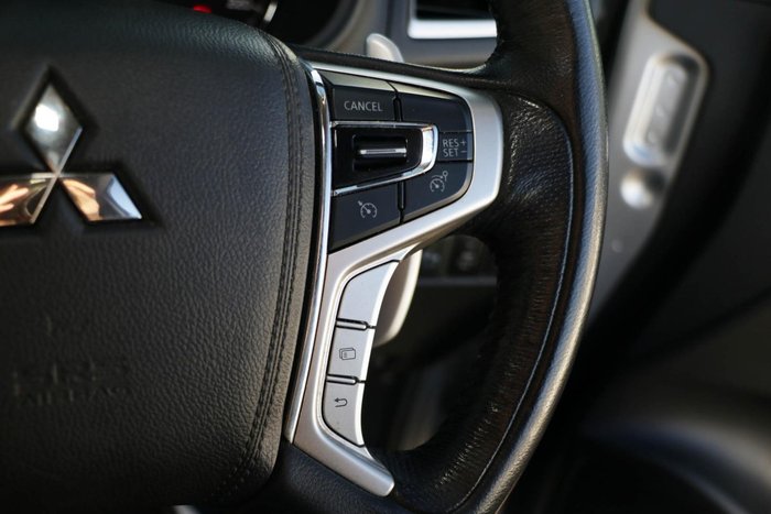 2016 Mitsubishi Pajero Sport GLS