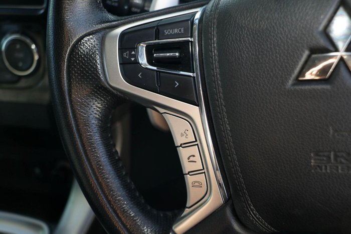 2016 Mitsubishi Pajero Sport GLS