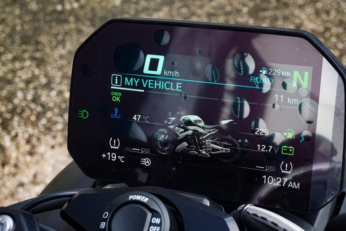 2025 BMW M 1000 R M 1000 White