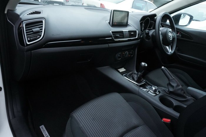 2014 Mazda 3 Maxx