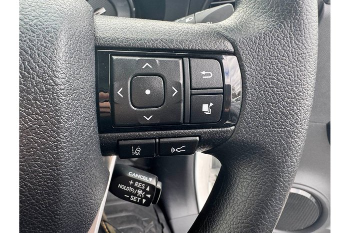 2024 Toyota Hilux SR