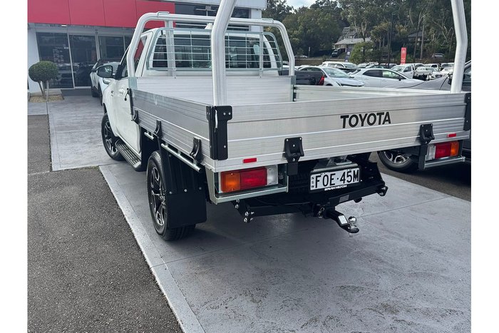 2024 Toyota Hilux SR