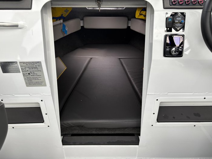 2025 Yellowfin YF-70F Extended Cabin