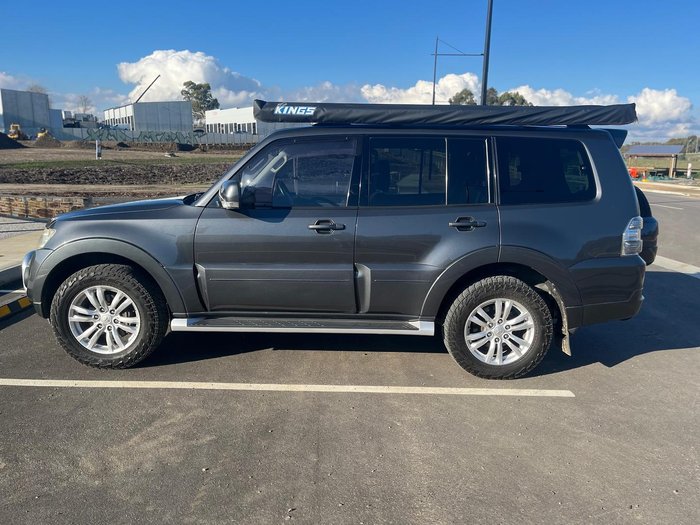 2014 Mitsubishi Pajero VR-X