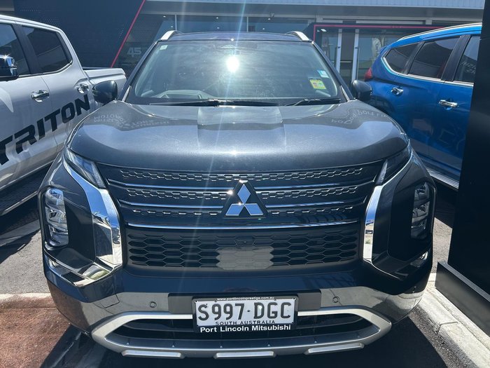 2023 Mitsubishi Outlander Exceed Tourer