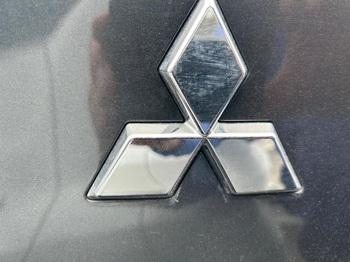 2023 Mitsubishi Outlander Exceed Tourer