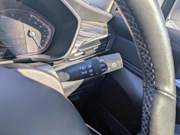 2022 LDV D90 Executive