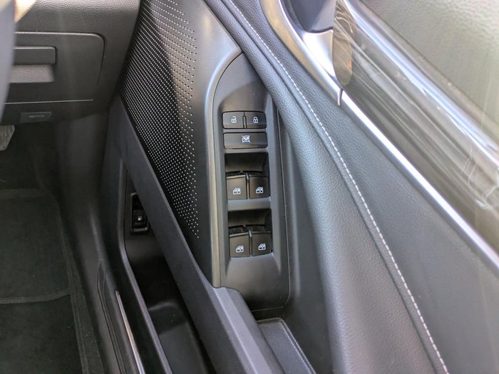 2022 LDV D90 Executive