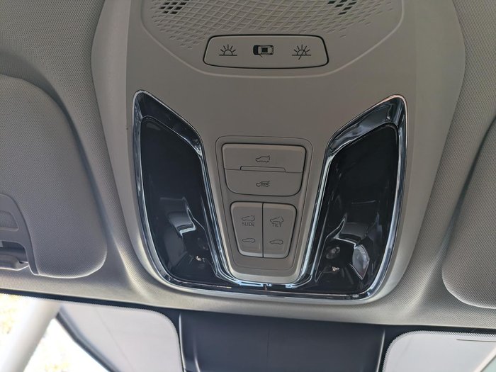 2022 LDV D90 Executive