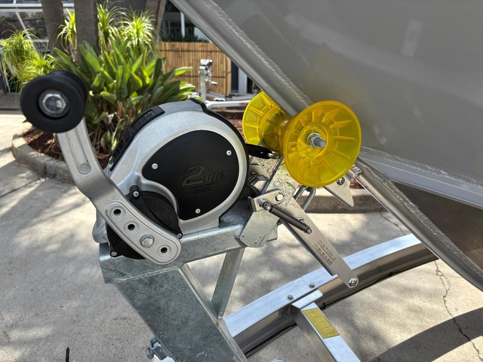 2025 Yellowfin YF-76F Extended Cabin