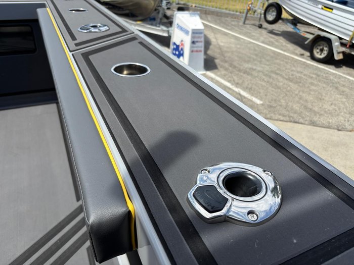 2025 Yellowfin YF-76F Extended Cabin