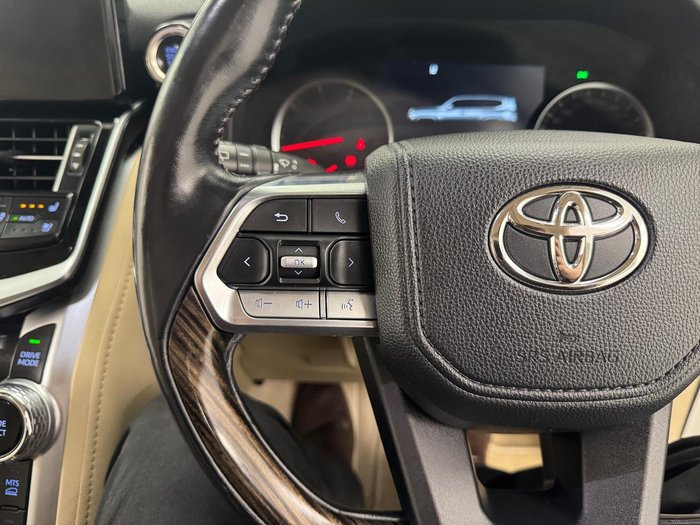 2022 Toyota Landcruiser Sahara FJA300R 4X4 Dual Range Glacier White