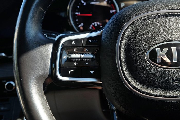 2020 Kia Carnival Platinum KA4 MY21 Aurora Black