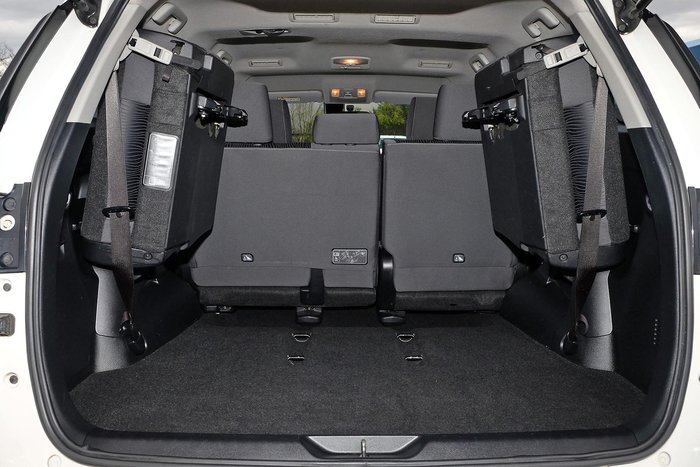 2022 Toyota Fortuner GX GUN156R 4X4 Dual Range Frosted White