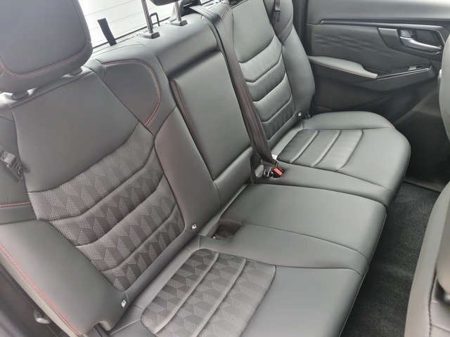 2025 Isuzu D-MAX