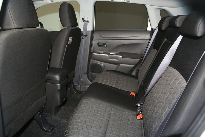 2024 Mitsubishi ASX LS