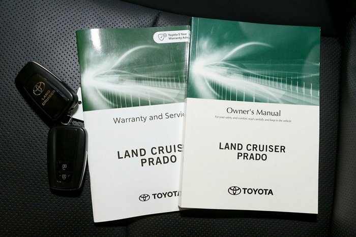 2022 Toyota Landcruiser Prado VX