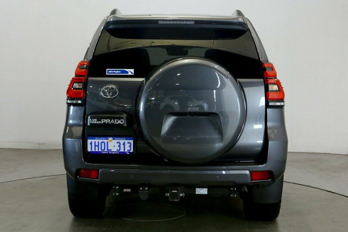 2022 Toyota Landcruiser Prado VX
