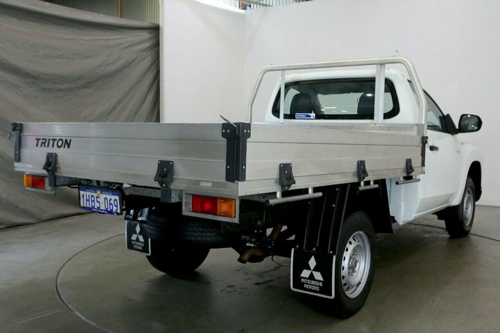 2020 Mitsubishi Triton GLX
