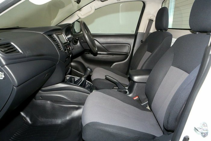 2020 Mitsubishi Triton GLX