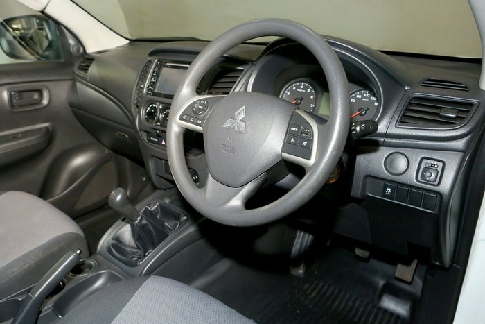 2020 Mitsubishi Triton GLX