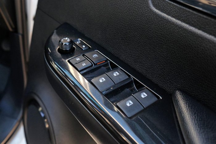 2022 Toyota Hilux Rogue GUN126R 4X4 Dual Range White