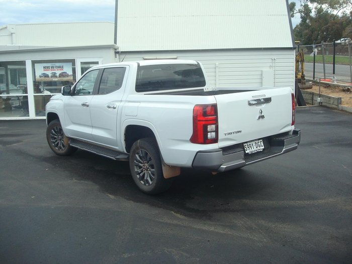 2023 Mitsubishi Triton GLS