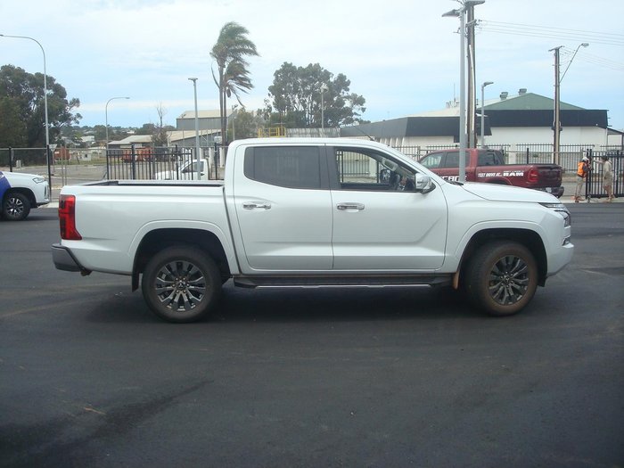 2023 Mitsubishi Triton GLS