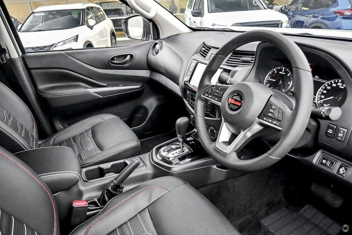 2025 Nissan Navara PRO-4X Warrior D23 MY25 4X4 Dual Range Black Star