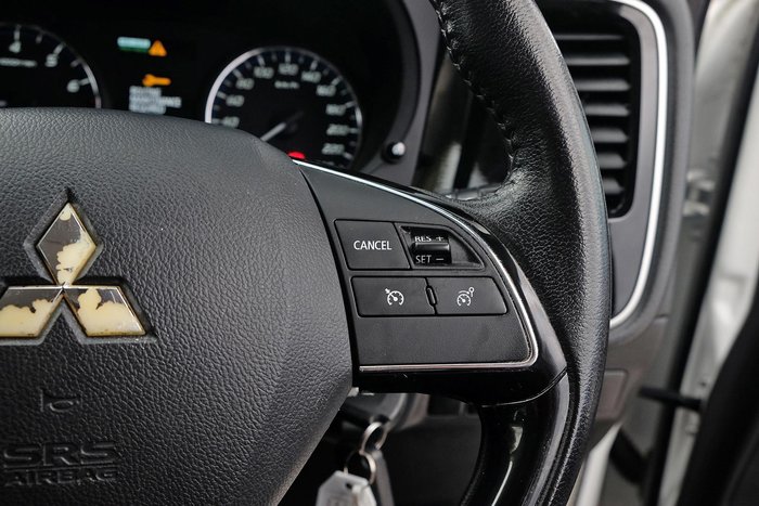 2019 Mitsubishi Outlander ES ZL MY19 AWD White