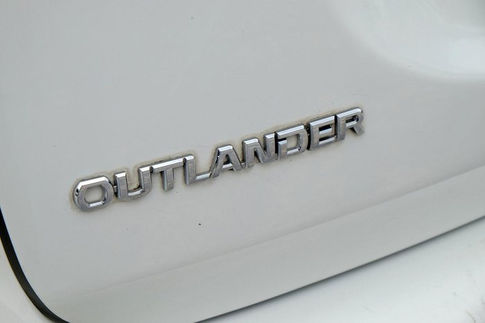 2019 Mitsubishi Outlander ES ZL MY19 AWD White